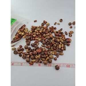500pcs Large  Assorted Painted Wooden Beads  Craft & Hair Beads.